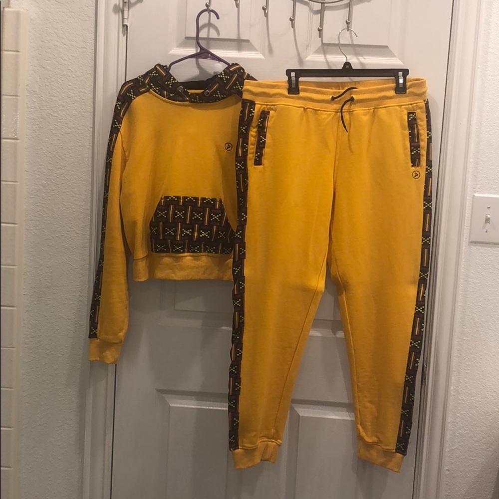 African design jogger set